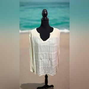 XXL long sleeve bohemian shirt with subtle plaid pattern.